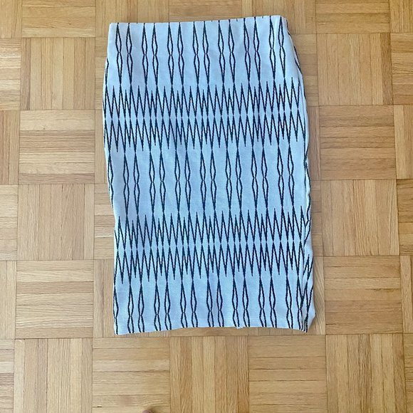Zara Knit Skirt - Size Medium - Picture 1 of 4
